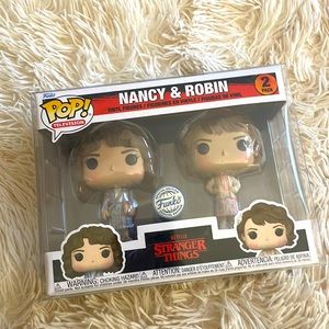Funko s Nancy & Robin